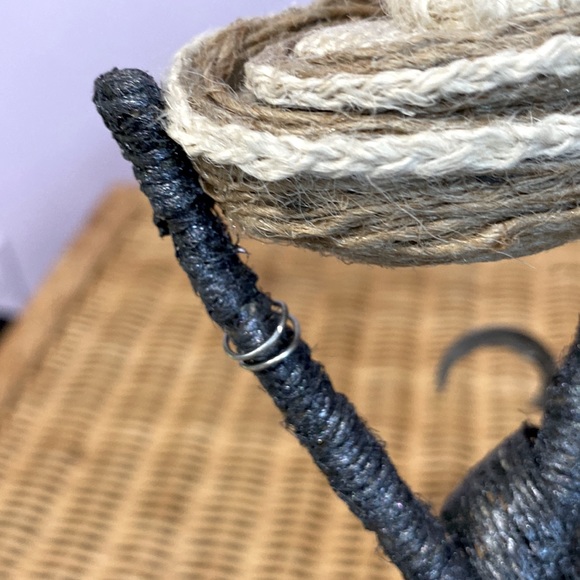 Handcrafted Indian Women Made of Plastic Bottle & Newspaper w/ Baskets & Chopper - Picture 10 of 13